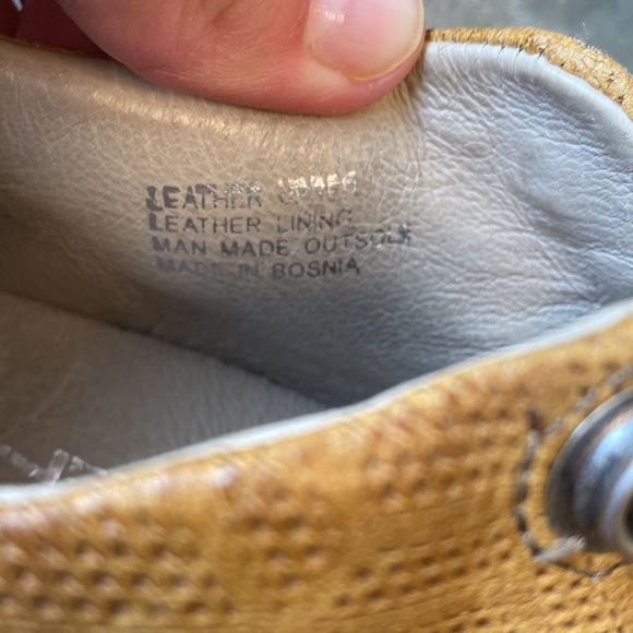 🔥Miz Mooz Ankle Booties, Low Wedge, Brown Leather, EUC! - US8.5🔥 - Picture 9 of 12